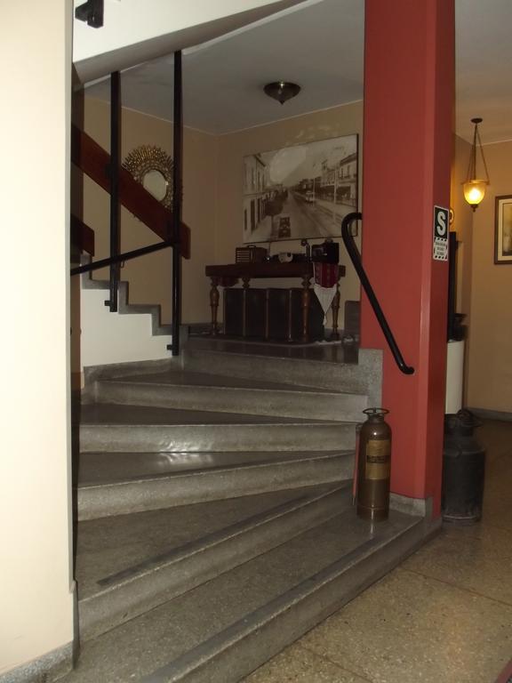 Hostal Gemina Lima Bagian luar foto