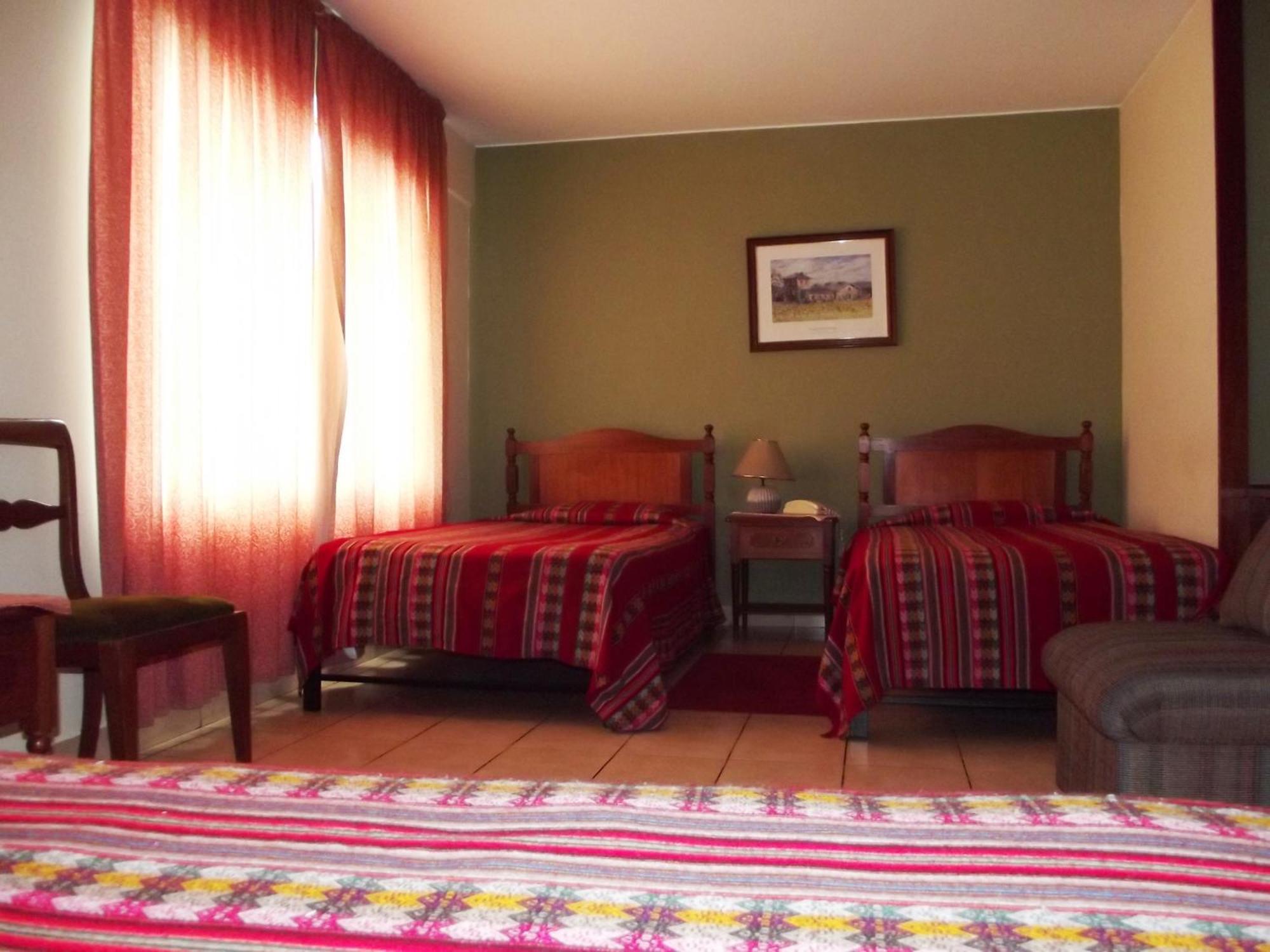 Hostal Gemina Lima Bagian luar foto