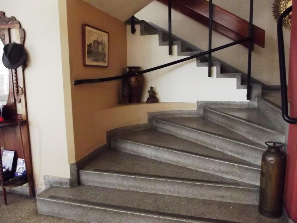 Hostal Gemina Lima Bagian luar foto